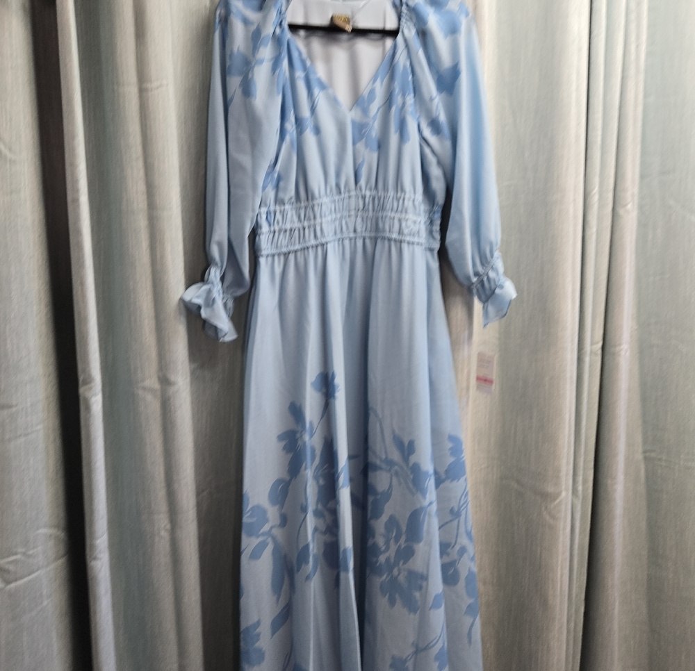 Light Blue Floral Maxi Dress with V-Neck
